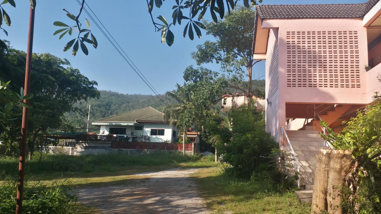 The 99 Inn Hotel Pakchong Bagian luar foto