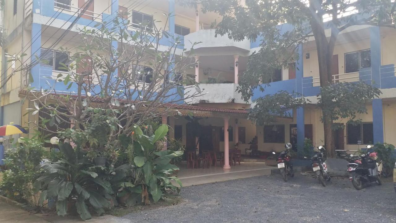The 99 Inn Hotel Pakchong Bagian luar foto