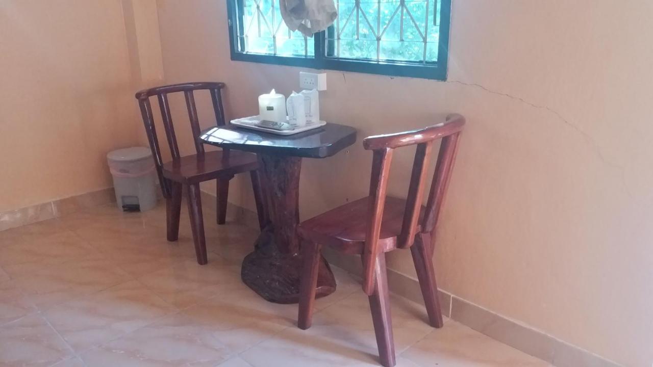 The 99 Inn Hotel Pakchong Bagian luar foto